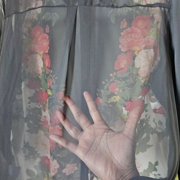 EUC WORTHINGTON WOMAN FLORAL SEMI SHEER BUTTON DOWN SHIRT LONGSLEEVES SIZE 1X - Picture 8 of 14